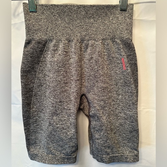 Gymshark Women’s Diffuse Seamless SOLD UNABLE TO DELETE - Picture 1 of 5